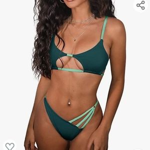 NEW WITH TAGS 2piece sexy Cheeky bikini women's green